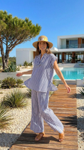 Cargar la imagen en la vista de la galería, Ensemble Pantalon Marinière CHLOÉ – Popeline Coton | Top Col Frou Frou | Resort Été