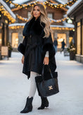 Cargar la imagen en la vista de la galería, Manteau cape fausse fourrure MARLY