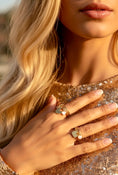 Load image into Gallery viewer, Bague Breloques Cœurs CLÉO – Multirang Dorée ✨💛