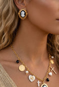 Load image into Gallery viewer, Boucles d'Oreilles Camée noir Doré DONNA – Style Vintage Bohème Chic 🖤✨