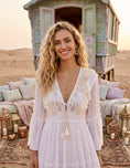 Cargar la imagen en la vista de la galería, Robe Longue Bohème Chic ALBA — hippie chic & COACHELLA ⭐️