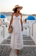 Cargar la imagen en la vista de la galería, Robe Longue Bohème Blanche BOHÈME 🤍 | Crochet & Dentelle — Made in Italy