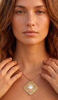 Load image into Gallery viewer, Pendentif Doré Ethnique YASMINE – Pierre Blanche Gipsy Bohème