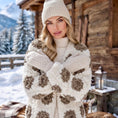 Cargar la imagen en la vista de la galería, Gilet WINTER en maille velours crème & taupe