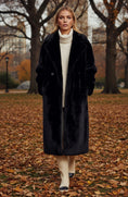 Load image into Gallery viewer, Manteau Long Fausse Fourrure Noir KELSEY