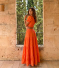 Cargar la imagen en la vista de la galería, Jupon Long Bohème Orange MÉLODIE – Broderies Florales | Style Gitane | Resort Été