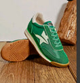 Cargar la imagen en la vista de la galería, Baskets HUDSON – Sneakers vertes Étoile Femme Style Rétro💚