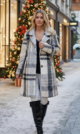 Charger l'image dans la visionneuse de la galerie, Manteau à carreaux EMMA