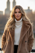 Charger l'image dans la visionneuse de la galerie, Manteau Long Fausse Fourrure Chocolat KELSEY