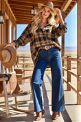 Charger l'image dans la visionneuse de la galerie, Jean Taille Haute Brodé & Ceinture Cuir BRADLEY – Boho Country Chic