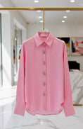 Cargar la imagen en la vista de la galería, Chemise rose boutons perles ROSALIE