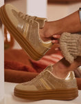 Cargar la imagen en la vista de la galería, Baskets beiges SAMBA paillettes