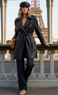 Cargar la imagen en la vista de la galería, Trench simili cuir noir et bordeaux AGATHA