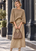 Cargar la imagen en la vista de la galería, Ensemble LAUREN – Pull en maille et jupe longue effet cuir