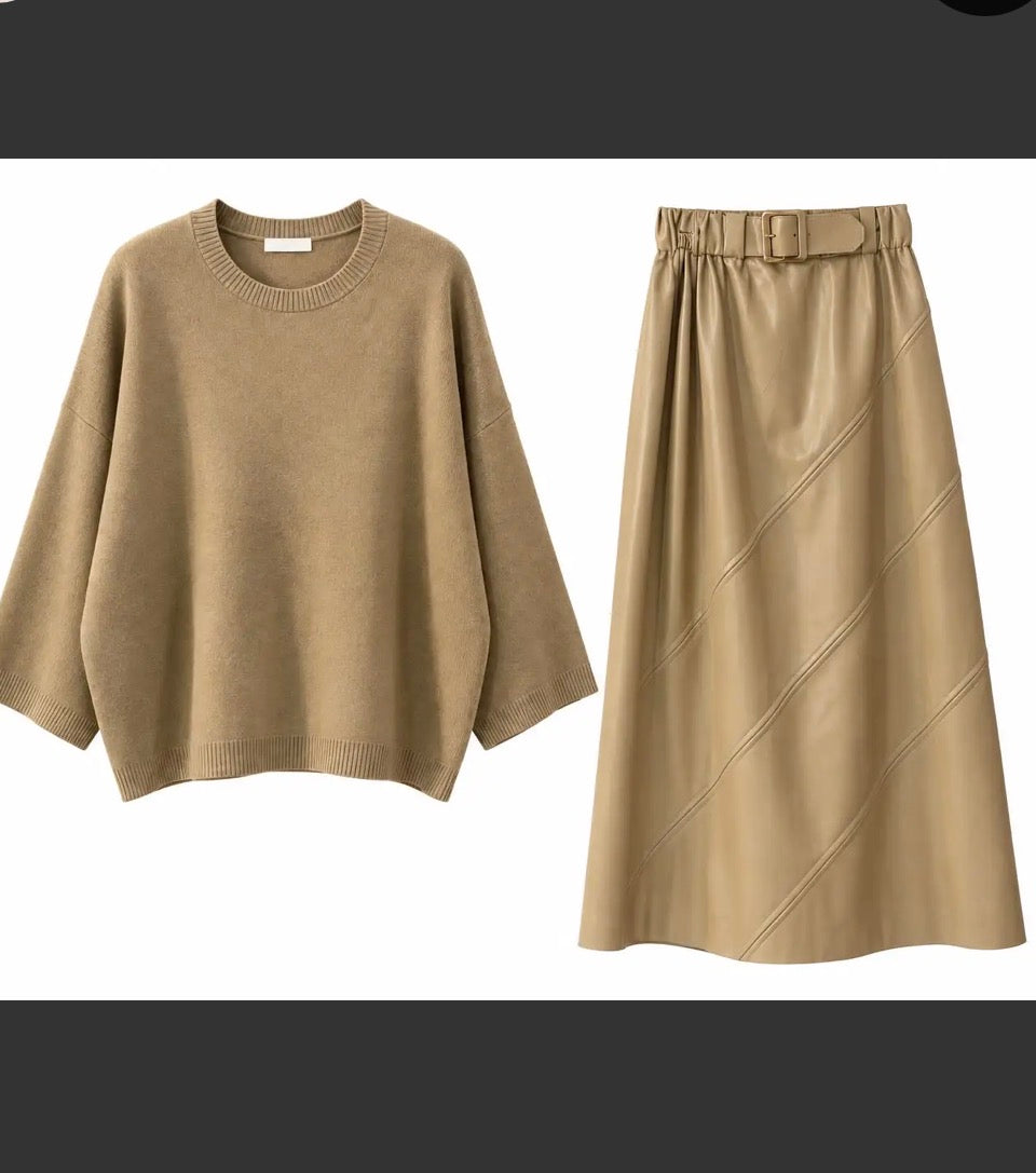 Ensemble LAUREN – Pull en maille et jupe longue effet cuir