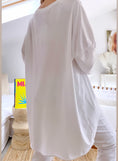 Load image into Gallery viewer, Tee-shirt coton oversize LOVA
