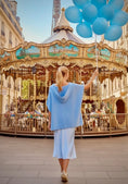 Cargar la imagen en la vista de la galería, Poncho CLARISSE – Pull Oversize Côtelé Bleu Ciel à Capuche
