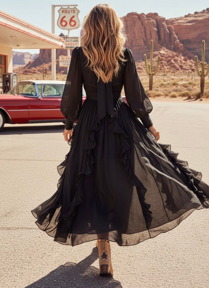 Robe Longue Noire Boho AMARILLO |Col Lavallière & Volants