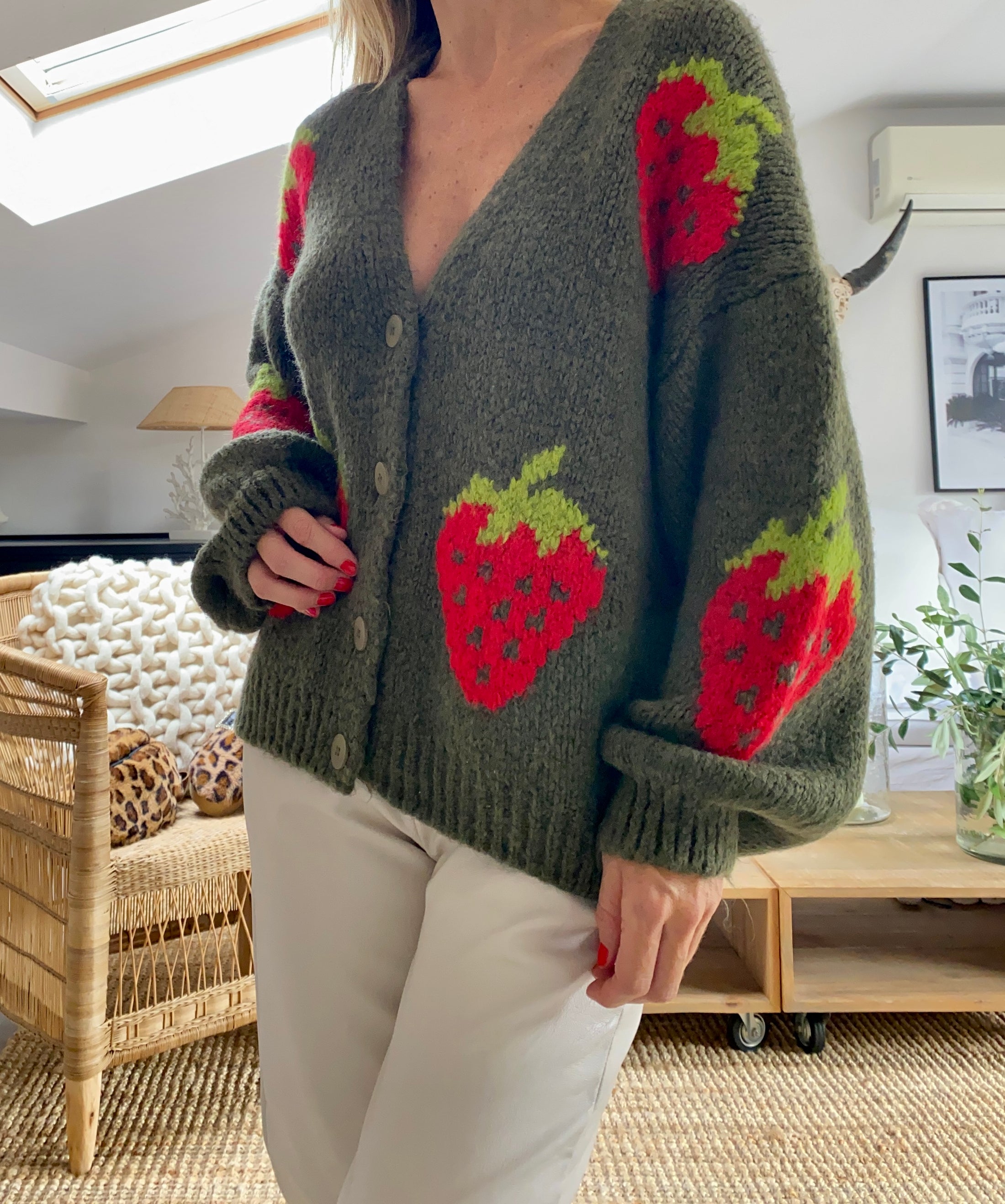 STRAWBERRY knit vest