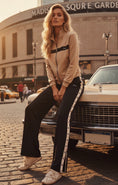 Cargar la imagen en la vista de la galería, Veste Zippée jogg Beige LENOX — Col Montant
