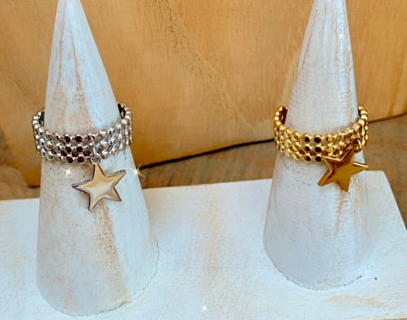 JOLIA gold or silver star ring