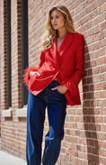 Charger l'image dans la visionneuse de la galerie, Blazer Chelsea Rouge Plumes – Veste Femme Tendance♥️
