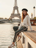 Load image into Gallery viewer, Pantalon LAURIE – Kaki Bandes Crème & Chocolat | Style Jogg Chic
