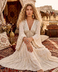 Load image into Gallery viewer, Robe Longue Bohème SORAYA | Sequins & Broderies Ivoire
