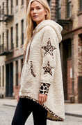 Load image into Gallery viewer, MARGOT – Sweat moumoute oversize & étoiles léopard (Copie)
