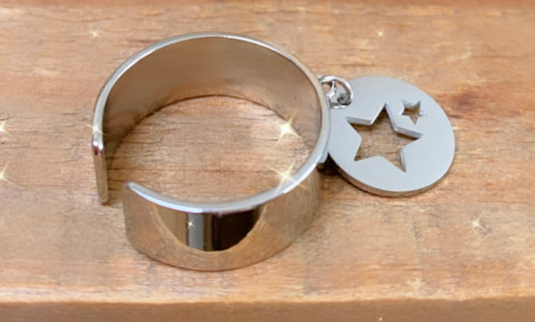 MINY silver star charm ring