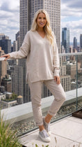 Load image into Gallery viewer, STORM – Pull tunique femme col V, beige clair ou rose pastel
