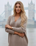 Load image into Gallery viewer, Pull Oversize Col V effet Cachemire Taupe BIRDY
