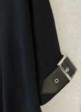 Cargar la imagen en la vista de la galería, MARINE – Pull noir oversize à boucles argentées
