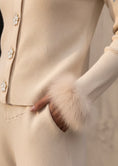 Load image into Gallery viewer, Ensemble JACKY – Cardigan Boutons Fleurs & Pantalon Large Maille
