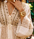 Load image into Gallery viewer, Manchette Dorée Coquillages & Étoile de Mer SIENNA | Style Gypsy Bohème
