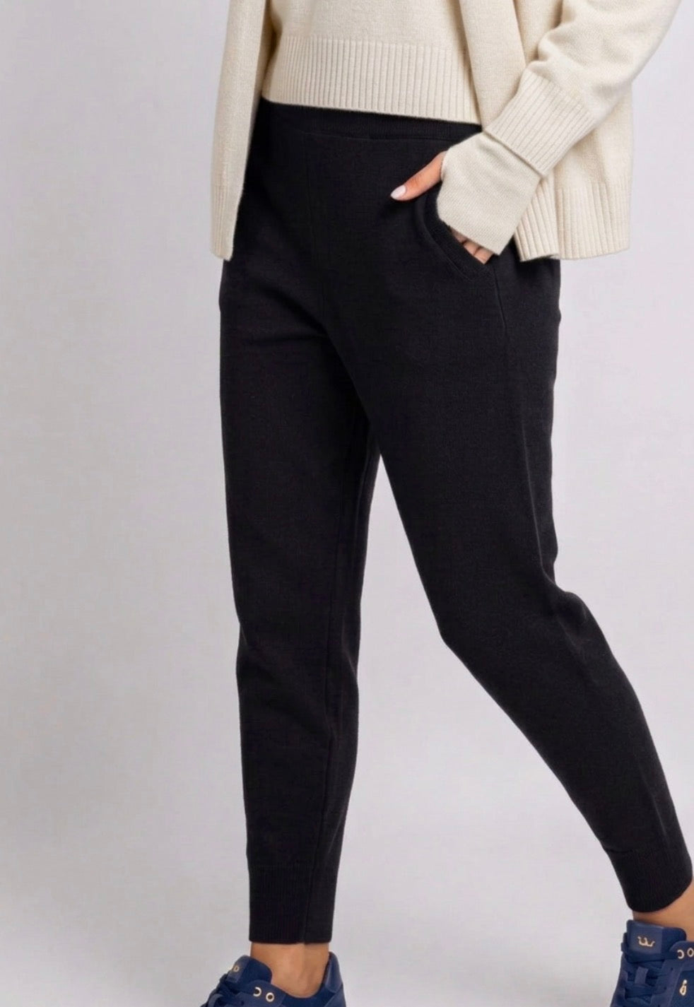 Anaïs – Pantalon en maille toucher cachemire