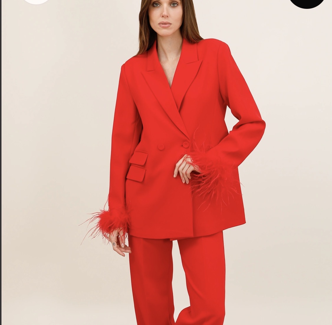 Blazer Chelsea Rouge Plumes – Veste Femme Tendance♥️