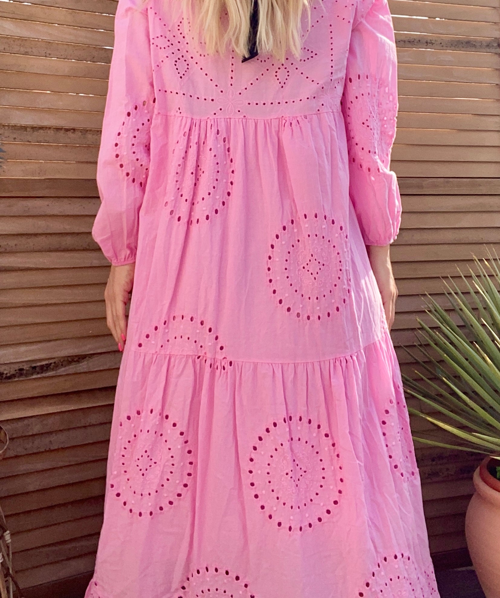 Robe broderie anglaise JUNA rose