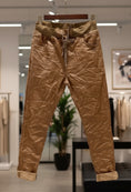 Load image into Gallery viewer, Pantalon simili cuir MARGOT
