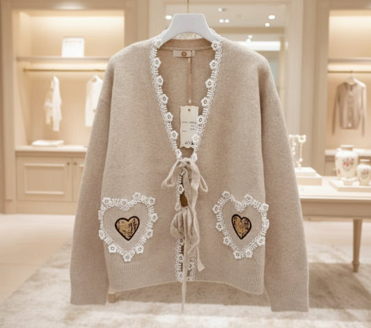 Gilet avec dentelle et cœur GINA