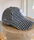 Load image into Gallery viewer, Casquette pied de poule CLAUDIE
