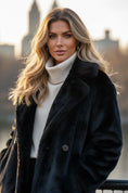 Load image into Gallery viewer, Manteau Long Fausse Fourrure Noir KELSEY
