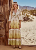 Cargar la imagen en la vista de la galería, Robe Longue CARMEN | Bohème COACHELLA Tie & Dye - Perles & Sequins✨🌙

