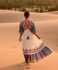 Cargar la imagen en la vista de la galería, Robe longue bohème LAURENA - coupe 🦋 manches papillon

