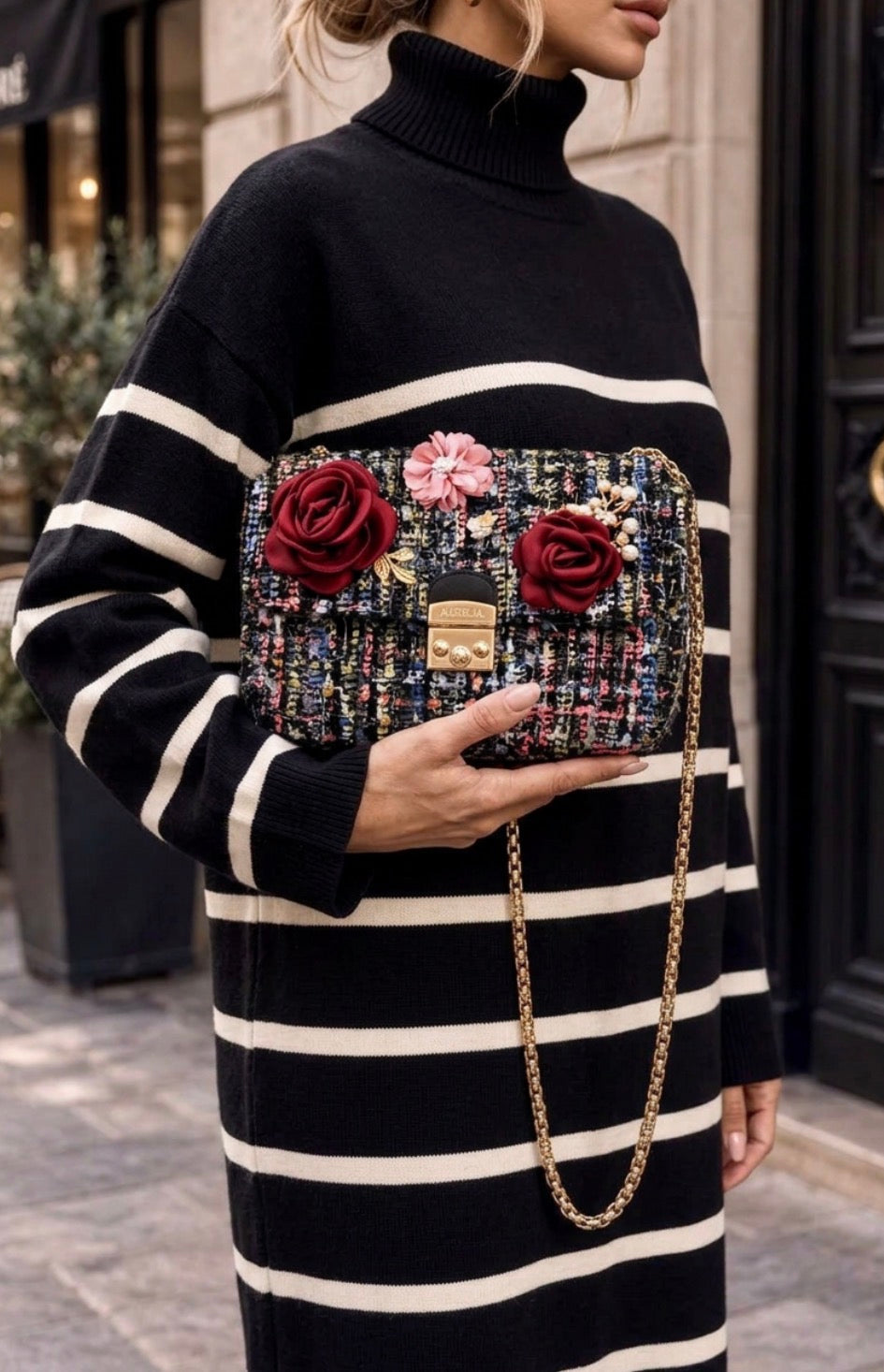 Sac en tweed marine CHANY à fleurs et chaîne dorée