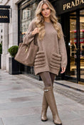 Cargar la imagen en la vista de la galería, LILY – Pull tunique oversize à poches en fausse fourrure

