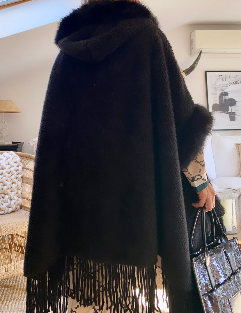 Cape poncho effet fourrure KARL