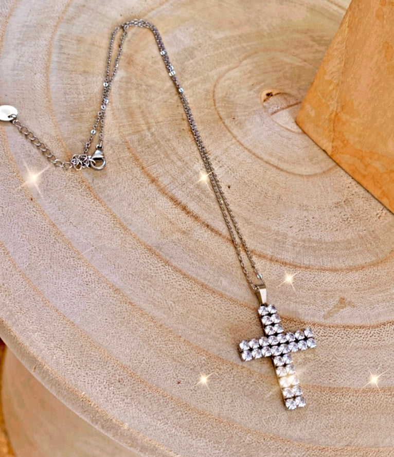 Collier croix brillants JOLIA