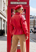 Cargar la imagen en la vista de la galería, Blouson Simili Cuir Rouge KATE — Veste rétro année 80

