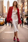 Charger l'image dans la visionneuse de la galerie, Blazer SCARLETT Rouge Plumes – Veste Femme Tendance♥️
